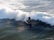 Surfeur- Tanah Lot - Bali - Indonésie